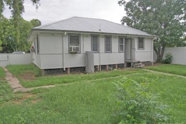 House For Sale - NSW - Bourke - 2840 - A rare opportunity for a 4 bedroom home.  (Image 2)
