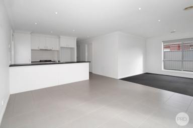 House For Sale - VIC - Mitchell Park - 3355 - Vacant, Modern, And Move In Ready!  (Image 2)