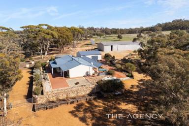 Acreage/Semi-rural For Sale - WA - Greenhills - 6302 - "The Ultimate Escape to the Country"  (Image 2)