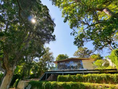House Auction - WA - Ascot - 6104 - Exquisite Riverfront Sanctuary with Private Jetty  (Image 2)