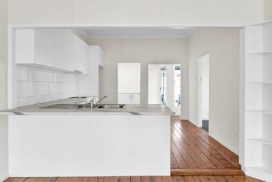 House For Lease - QLD - Harristown - 4350 - Renovated Family Home  (Image 2)