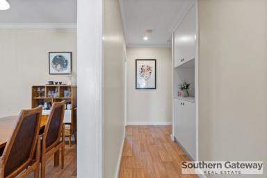 House For Sale - WA - Orelia - 6167 - SPACIOUS, STYLISH AND SO WELL LOCATED  (Image 2)