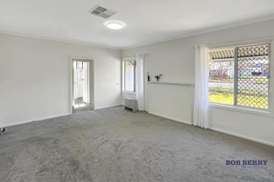 House Leased - NSW - Dubbo - 2830 - Four-Bedroom Home in Central South Dubbo  (Image 2)