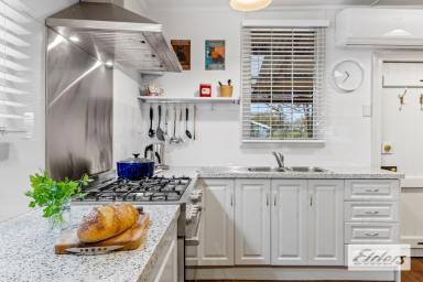 House For Sale - VIC - Avoca - 3467 - Charming Weatherboard Cottage with Modern Comforts & Rear Access  (Image 2)