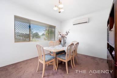 House For Sale - WA - Port Kennedy - 6172 - Your Next Chapter Begins Here  (Image 2)