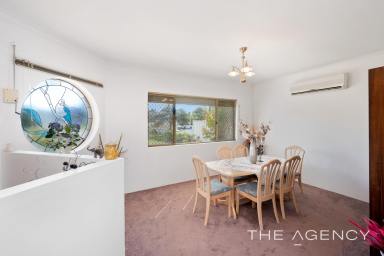 House For Sale - WA - Port Kennedy - 6172 - Your Next Chapter Begins Here  (Image 2)