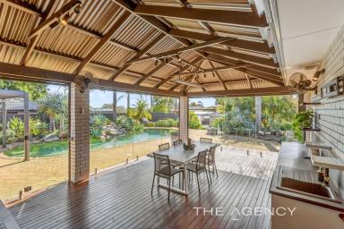 House For Sale - WA - Lesmurdie - 6076 - Feature Packed Family Package  (Image 2)