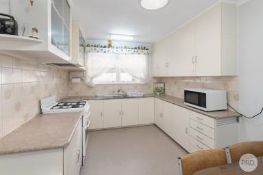 House For Sale - VIC - Wendouree - 3355 - Held By One Family For Generations  (Image 2)