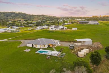 House For Sale - QLD - Chatsworth - 4570 - Executive Home, Shed and Pool (Image 2)