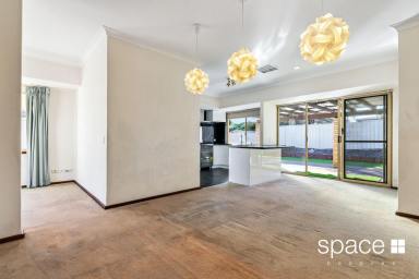 House For Lease - WA - Mount Pleasant - 6153 - FINDING COMFORT IN MT PLEASANT  (Image 2)