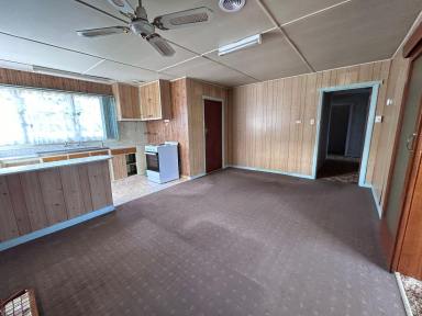 House For Sale - TAS - Deloraine - 7304 - Room to Develop!  (Image 2)