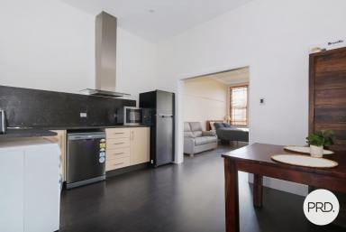 Apartment Leased - NSW - Albury - 2640 - CBD FULLY FURNISHED APARTMENT!  (Image 2)