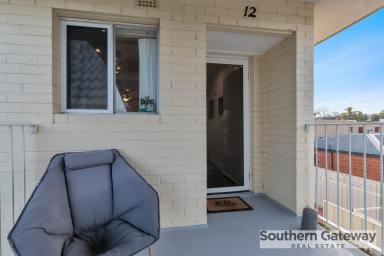 Unit For Lease - WA - Orelia - 6167 - 2X1 IN SECURE COMPLEX WITH POOL  (Image 2)