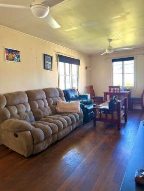 House For Sale - QLD - Warwick - 4370 - Charming Timber Home with Loads of Potential  (Image 2)