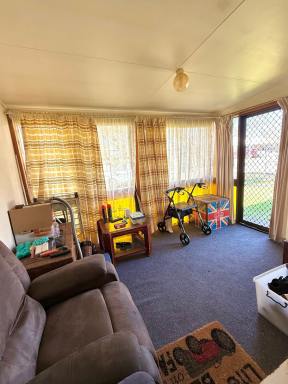 House For Sale - QLD - Warwick - 4370 - Charming Timber Home with Loads of Potential  (Image 2)