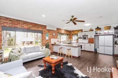 Acreage/Semi-rural For Sale - NSW - Inverell - 2360 - Idyllic Private Setting!!  (Image 2)