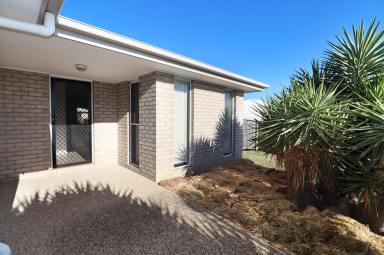 House For Sale - QLD - Biloela - 4715 - Invest or Move Straight In  (Image 2)