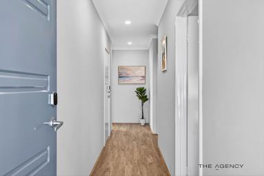 House For Sale - WA - Coogee - 6166 - Coastal Comfort, Space & Style – The Ideal Family or Downsizer’s Retreat  (Image 2)