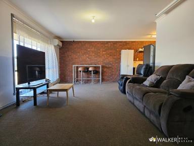 Unit For Sale - VIC - Tongala - 3621 - "Comfort, Convenience & Location"  (Image 2)