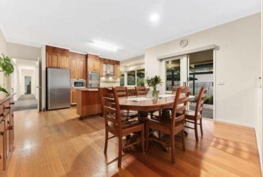 House Leased - VIC - Berwick - 3806 - Spacious 4-Bedroom Home in Berwick Available now for Short-Term Lease  (Image 2)
