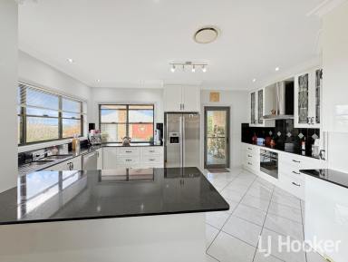 Acreage/Semi-rural For Sale - NSW - Inverell - 2360 - Best View in Town?...You be the Judge!  (Image 2)