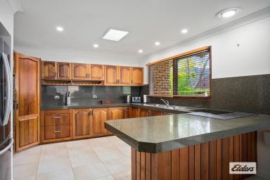 House Leased - NSW - Balgownie - 2519 - Spacious Five-Bedroom Home with Stunning Escarpment Views and Multiple Living Areas  (Image 2)