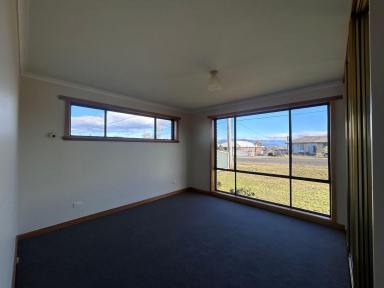 House Leased - TAS - Deloraine - 7304 - 3 Bedroom Family Home  (Image 2)