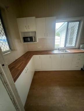 Unit For Lease - QLD - Newtown - 4350 - Newly Renovated Unit in the Heart of Toowoomba  (Image 2)