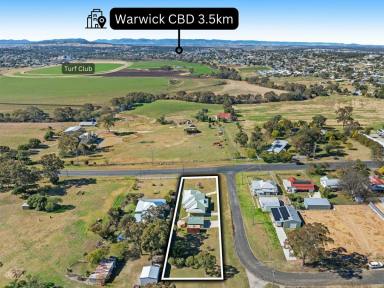 House For Sale - QLD - Warwick - 4370 - QUALITY BRICK, OUTSTANDING LOCATION, OWN THAT VIEW  (Image 2)
