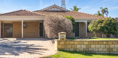House For Sale - WA - Success - 6164 - Conveniently placed family home, with spacious garden surrounds.  (Image 2)