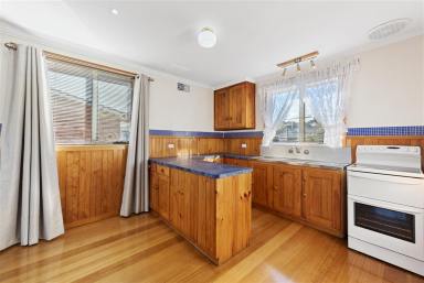 House For Sale - TAS - Ulverstone - 7315 - Solid 3 Bedroom Brick Home in Ulverstone  (Image 2)