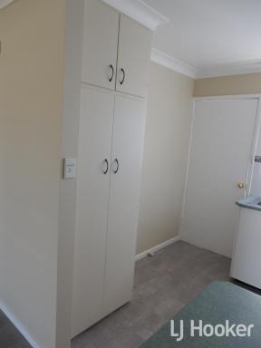 Unit For Lease - NSW - Inverell - 2360 - Tidy, Low Maintenace Unit  (Image 2)