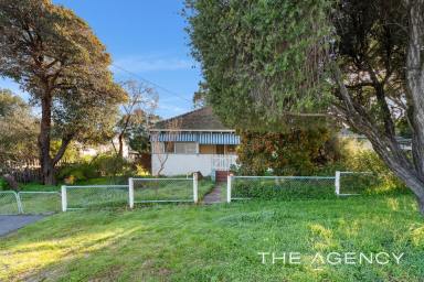 House For Sale - WA - Bellevue - 6056 - Endless Possibilities!  (Image 2)