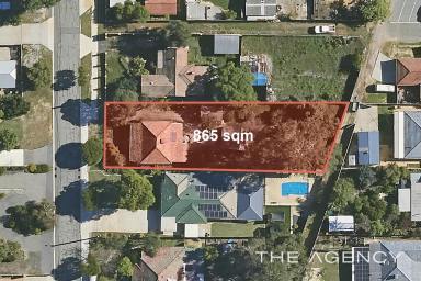 House For Sale - WA - Bellevue - 6056 - Endless Possibilities!  (Image 2)