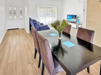 House For Sale - NSW - Leeton - 2705 - STYLISH HOME WITH ADDED POTENTIAL  (Image 2)