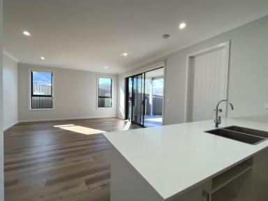Duplex/Semi-detached For Lease - NSW - Badagarang - 2540 - Brand-New 3-Bedroom Duplex with Bush Outlook  (Image 2)