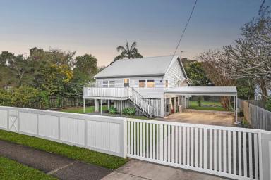 House For Lease - QLD - Cooroy - 4563 - Charming Cottage in the Heart of Cooroy  (Image 2)
