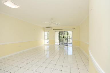 Unit For Lease - QLD - Manoora - 4870 - Refurbished Unit - Balcony - Single Garage - Pool  (Image 2)