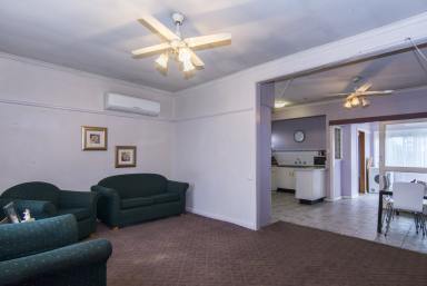 House Sold - VIC - Horsham - 3400 - Renovate for Profit/ Develope Site -919m2 site.  (Image 2)