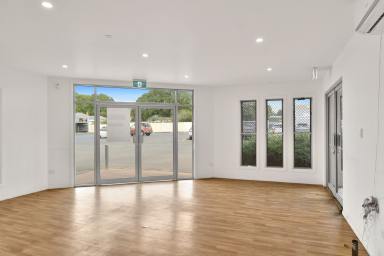 Retail For Lease - QLD - Newtown - 4350 - Prominent Tenancy in Newtown Shopping Centre  (Image 2)