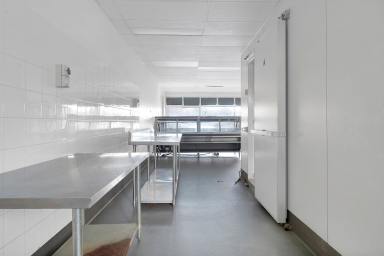 Retail For Lease - QLD - Newtown - 4350 - Butcher Shop In Newtown Shopping Centre  (Image 2)