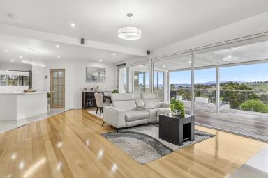 House For Sale - TAS - Forcett - 7173 - Enjoy the best of both worlds (Image 2)