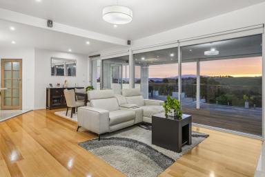 House For Sale - TAS - Forcett - 7173 - Enjoy the best of both worlds  (Image 2)
