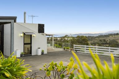 House For Sale - TAS - Forcett - 7173 - Enjoy the best of both worlds  (Image 2)