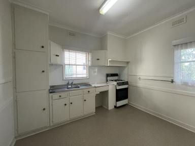 House For Lease - VIC - Hamilton - 3300 - Neat & Tidy Home with Shedding  (Image 2)