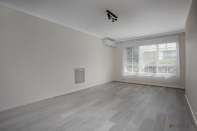 Unit For Lease - VIC - Mentone - 3194 - BRIGHT & SUNNY | LOW MAINTENANCE | CONVENIENT LOCATION  (Image 2)