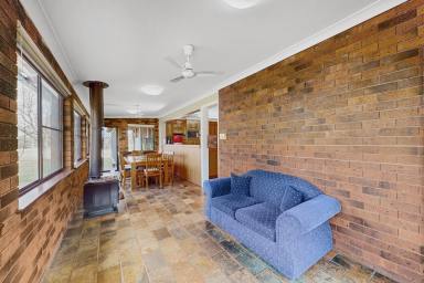 House For Sale - NSW - Merriwa - 2329 - Spacious Family Home in great location!  (Image 2)