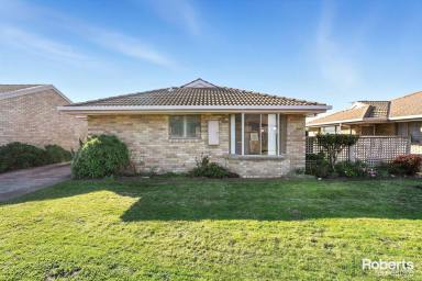 Unit Leased - TAS - Claremont - 7011 - Neat & Sunny Unit in Quiet Claremont Location  (Image 2)