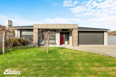 House For Sale - VIC - Yarram - 3971 - MODERN COMFORT, LARGE SHEDDING, BRILLIANT LIFESTYLE  (Image 2)