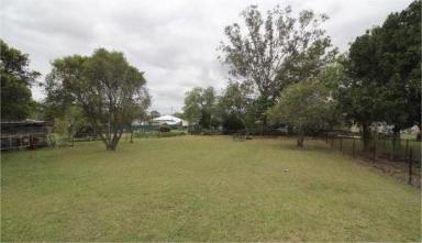 House For Sale - QLD - Yarraman - 4614 - Charming Yarraman Workers Cottage in country town!  (Image 2)